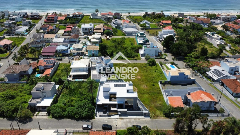 Imagem Sobrado com 6 Quartos à Venda,  em Itaguaçu - São Francisco Do Sul