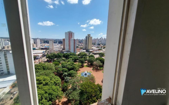 Apartamento com 4 Quartos à Venda, 198 m² em Centro - Campo Grande