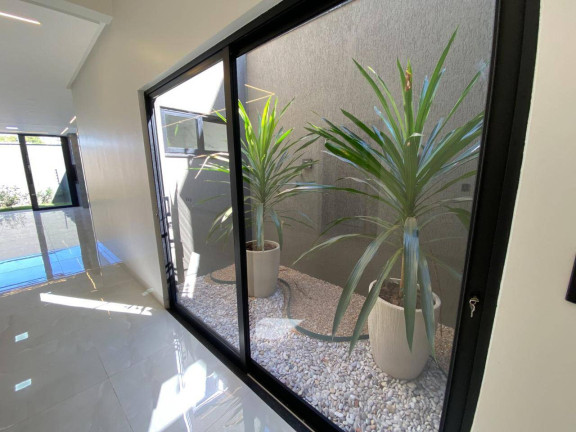 Imagem Casa com 3 Quartos à Venda, 177 m² em Do Turista 2ª Etapa - Caldas Novas Imagem Casa com 3 Quartos à Venda, 177 m² em Do Turista 2ª Etapa - Caldas Novas