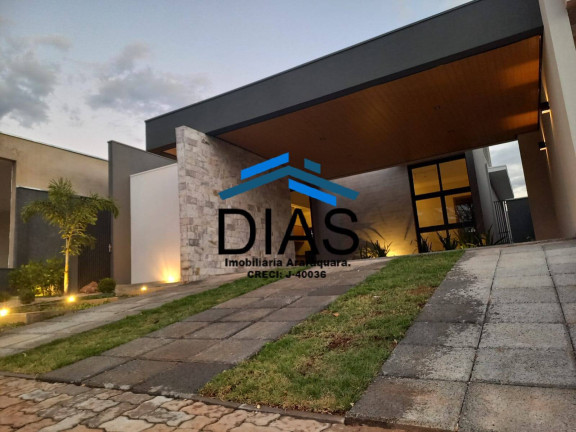 Casa com 3 Quartos à Venda, 308 m² em Jardim Botânico - Araraquara