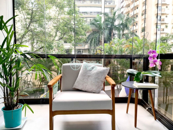 Apartamento com 2 Quartos à Venda, 140 m² em Jardim América - São Paulo