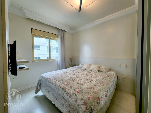 Imagem Apartamento com 3 Quartos à Venda, 200 m² em Centro - Balneário Camboriú Imagem Apartamento com 3 Quartos à Venda, 200 m² em Centro - Balneário Camboriú