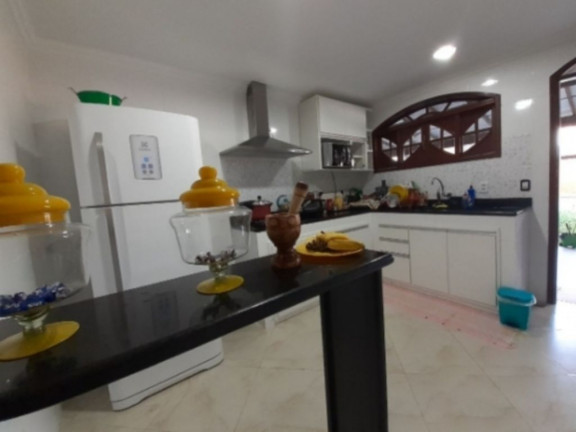 Imagem Imóvel com 3 Quartos à Venda, 300 m² em Jardim Pero - Cabo Frio