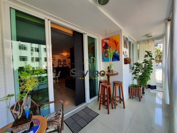 Apartamento com 3 Quartos à Venda, 130 m² em Charitas - Niterói