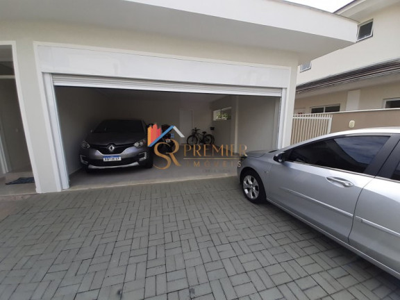 Imagem Casa de Condomínio com 3 Quartos à Venda, 322 m² em Córrego Grande - Florianópolis
