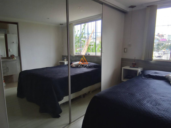 Imagem Casa com 3 Quartos à Venda, 84 m²