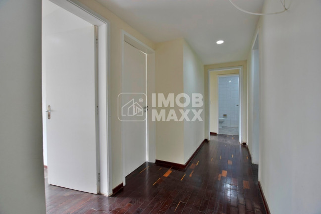 Imagem Apartamento com 3 Quartos à Venda, 120 m² em Asa Sul - Brasília
