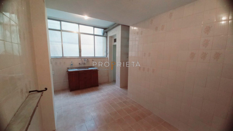 Imagem Apartamento com 3 Quartos à Venda, 187 m² em Copacabana - Rio De Janeiro Imagem Apartamento com 3 Quartos à Venda, 187 m² em Copacabana - Rio De Janeiro