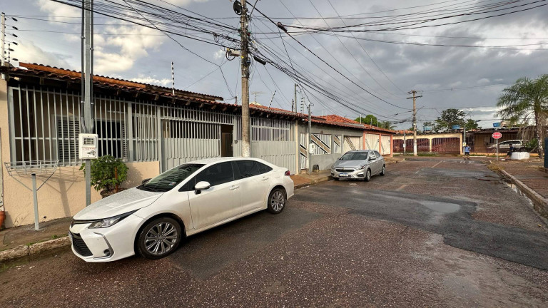 Imagem Casa com 3 Quartos à Venda, em Cuiabá Imagem Casa com 3 Quartos à Venda, em Cuiabá