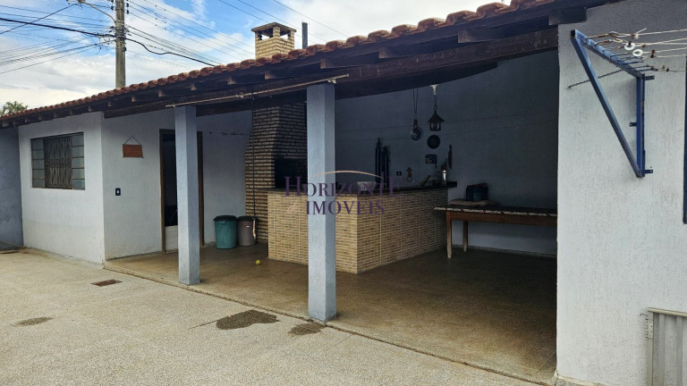 Imagem Casa com 3 Quartos à Venda, 310 m² em Vila Rica - Campo Grande Imagem Casa com 3 Quartos à Venda, 310 m² em Vila Rica - Campo Grande