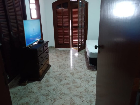 Imagem Casa com 4 Quartos à Venda, 250 m² em Flórida - Praia Grande Imagem Casa com 4 Quartos à Venda, 250 m² em Flórida - Praia Grande