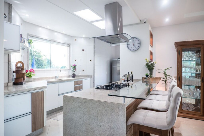 Imagem Casa com 4 Quartos à Venda, 511 m² em Pantanal - Florianópolis