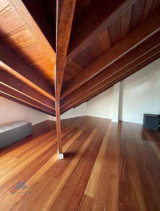 Imagem Casa com 3 Quartos à Venda, 284 m² em Agronômica - Florianópolis Imagem Casa com 3 Quartos à Venda, 284 m² em Agronômica - Florianópolis