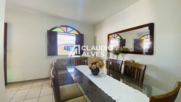 Imagem Casa com 4 Quartos à Venda, 200 m² em Santa Mônica - Feira De Santana