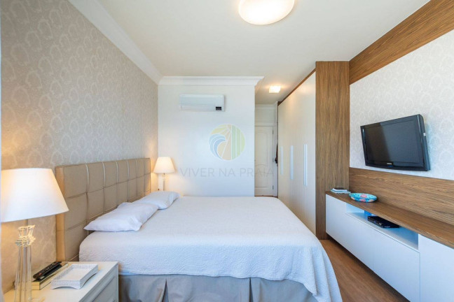 Imagem Apartamento com 3 Quartos à Venda,  em Centro - Balneário Camboriú