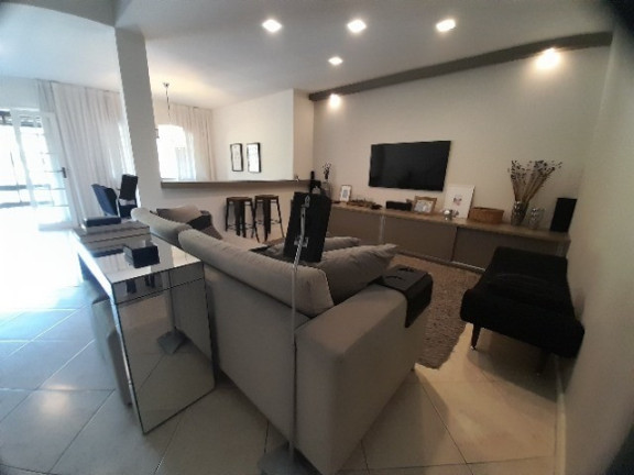 Imagem Casa com 3 Quartos à Venda, 268 m² em Vila Progresso - Niterói Imagem Casa com 3 Quartos à Venda, 268 m² em Vila Progresso - Niterói