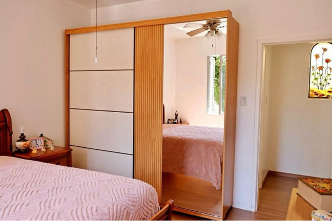 Imagem Imóvel com 2 Quartos à Venda, em Petrópolis - Porto Alegre Imagem Imóvel com 2 Quartos à Venda, em Petrópolis - Porto Alegre