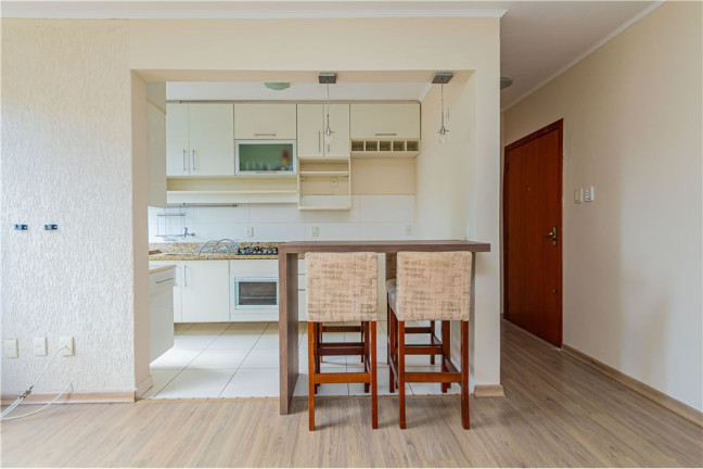 Imagem Imóvel com 1 Quarto à Venda,  em Menino Deus - Porto Alegre
