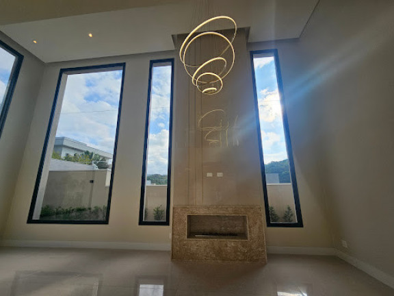 Imagem Casa com 4 Quartos à Venda, 303 m² em Colinas Da Anhangüera - Santana De Parnaíba Imagem Casa com 4 Quartos à Venda, 303 m² em Colinas Da Anhangüera - Santana De Parnaíba