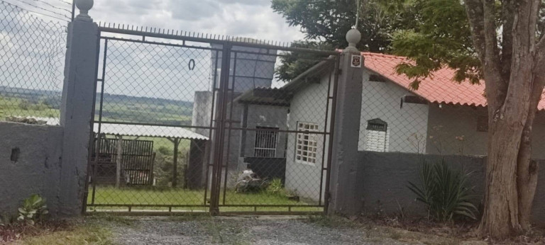 Imagem Chácara com 2 Quartos à Venda, 1.800 m² em Bairro Do Cercado - Araçoiaba Da Serra Imagem Chácara com 2 Quartos à Venda, 1.800 m² em Bairro Do Cercado - Araçoiaba Da Serra