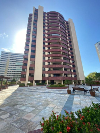 Apartamento com 4 Quartos à Venda, 220 m² em Patriolino Ribeiro - Fortaleza