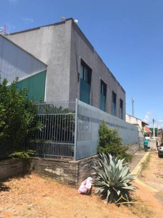 Imóvel Comercial à Venda, 700 m² em Barro Vermelho - Natal