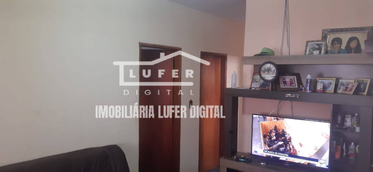 Imagem Casa com 3 Quartos à Venda, 250 m² em Cohab - Américo Brasiliense Imagem Casa com 3 Quartos à Venda, 250 m² em Cohab - Américo Brasiliense