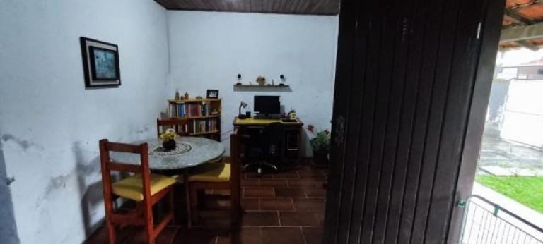 Imagem Casa com 4 Quartos à Venda, 120 m² em Itaipu - Niterói