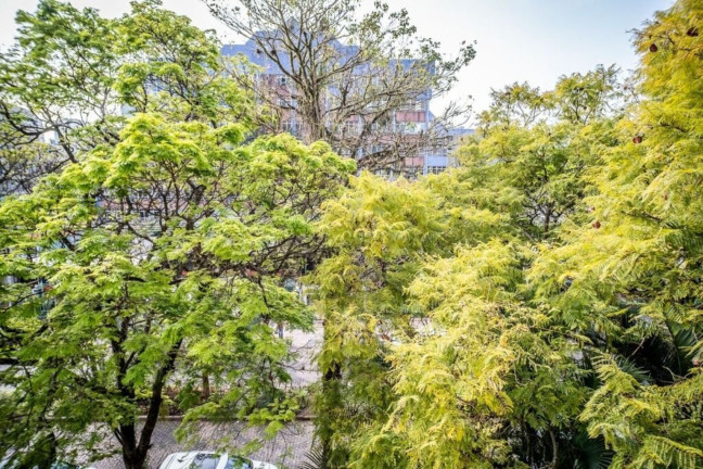 Imagem Imóvel com 3 Quartos à Venda, 141 m² em Menino Deus - Porto Alegre Imagem Imóvel com 3 Quartos à Venda, 141 m² em Menino Deus - Porto Alegre