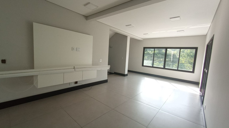 Imagem Sobrado com 3 Quartos à Venda ou Locação, 288 m² em Mosaico Da Serra - Mogi Das Cruzes Imagem Sobrado com 3 Quartos à Venda ou Locação, 288 m² em Mosaico Da Serra - Mogi Das Cruzes