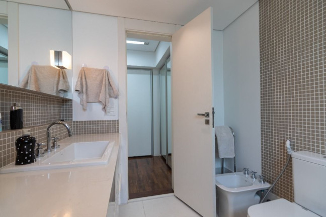 Imagem Apartamento com 3 Quartos à Venda, 191 m² em Vila Nova Conceição - São Paulo Imagem Apartamento com 3 Quartos à Venda, 191 m² em Vila Nova Conceição - São Paulo