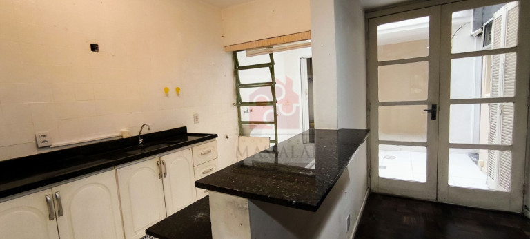 Apartamento com 2 Quartos à Venda, 61 m² em Floresta - Porto Alegre