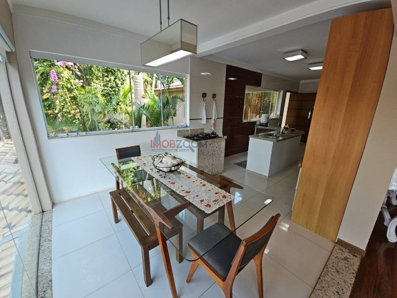 Imagem Casa com 5 Quartos à Venda, 384 m² em Roseira - Mairiporã