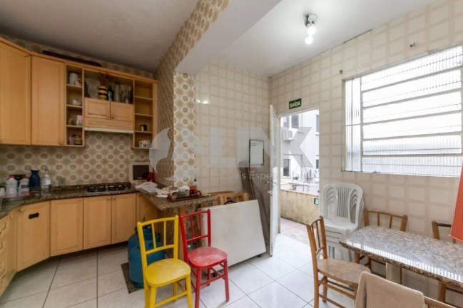 Imagem Casa com 3 Quartos à Venda, 300 m² em Petrópolis - Porto Alegre