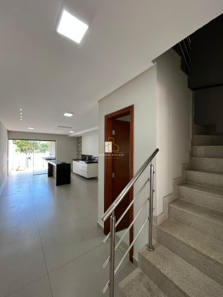 Imagem Casa com 3 Quartos à Venda, 130 m² em Morada De Laranjeiras - Serra Imagem Casa com 3 Quartos à Venda, 130 m² em Morada De Laranjeiras - Serra