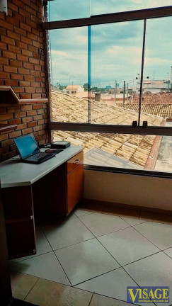 Imagem Casa com 3 Quartos à Venda,  em Centro - Jacareí