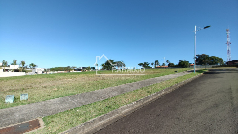 Imagem Terreno à Venda, 1.020 m² em Jardim Residencial Saint Patrick - Sorocaba Imagem Terreno à Venda, 1.020 m² em Jardim Residencial Saint Patrick - Sorocaba