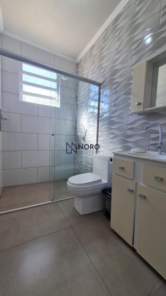 Imagem Casa com 4 Quartos à Venda, 236 m² em Nossa Senhora Do Perpétuo Socorro - Santa Maria Imagem Casa com 4 Quartos à Venda, 236 m² em Nossa Senhora Do Perpétuo Socorro - Santa Maria