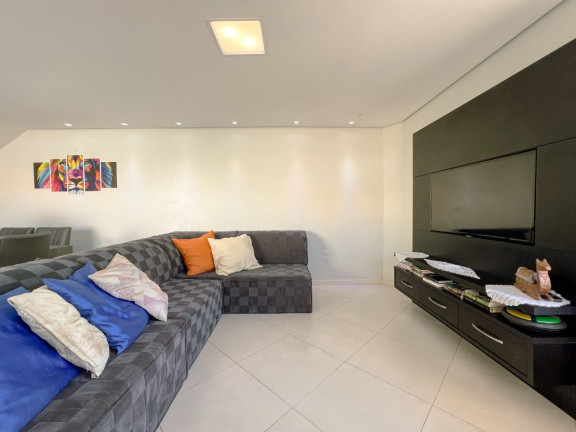 Imagem Casa com 3 Quartos à Venda, 295 m² em Coqueiros - Florianópolis