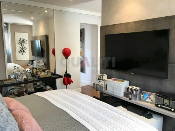 Apartamento com 1 Quarto para Alugar, 78 m² em Moema - São Paulo