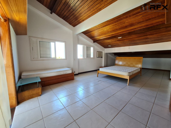 Imagem Casa com 6 Quartos à Venda, 810 m² em Piratininga - Niterói