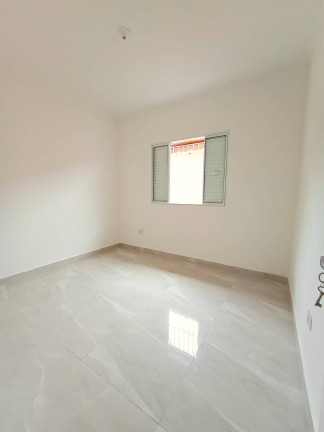 Imagem Casa com 3 Quartos à Venda, 104 m² em Vila Tupi - Praia Grande Imagem Casa com 3 Quartos à Venda, 104 m² em Vila Tupi - Praia Grande