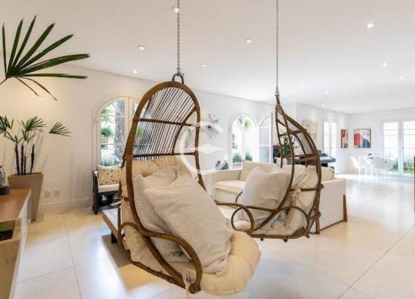 Imagem Casa com 4 Quartos à Venda, 533 m² em Jardim Petrópolis - São Paulo