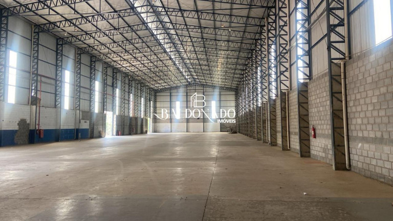 Imagem Imóvel Comercial para Alugar, 8.000 m² em Centro - Extrema Imagem Imóvel Comercial para Alugar, 8.000 m² em Centro - Extrema