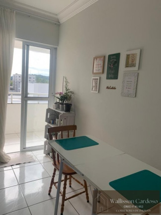 Imagem Apartamento com 2 Quartos à Venda, 67 m² em Centro - Camboriú