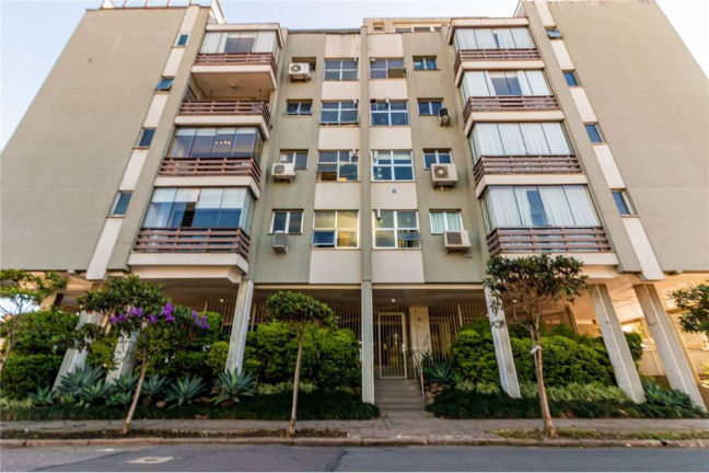 Imóvel com 3 Quartos à Venda,  em Três Figueiras - Porto Alegre