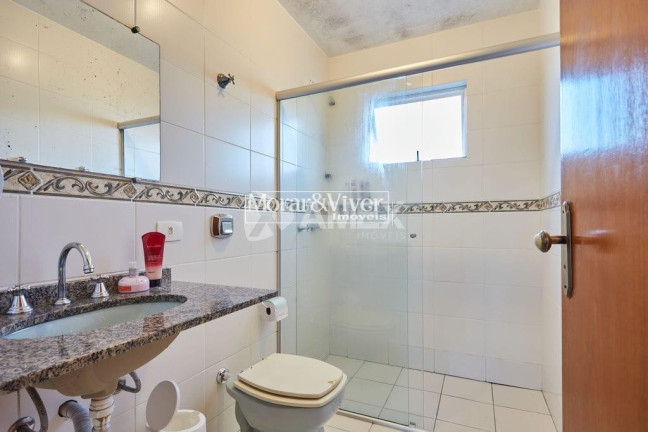 Imagem Casa com 3 Quartos à Venda, 170 m² em Lindóia - Curitiba