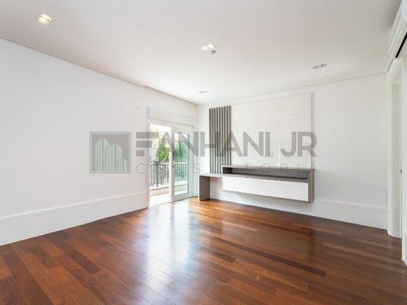 Imagem Casa com 3 Quartos à Venda, 600 m² em Vila Nova Conceição - São Paulo