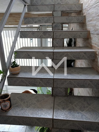 Imagem Casa com 4 Quartos à Venda, 300 m² em Vila Maricy - Guarulhos Imagem Casa com 4 Quartos à Venda, 300 m² em Vila Maricy - Guarulhos