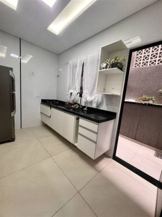 Imagem Sobrado com 2 Quartos à Venda, 60 m² em Maracanã - Praia Grande